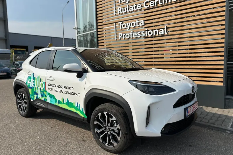 Toyota Yaris din 2025 cu 3.000 km - oferta TOY156638 - foto 1