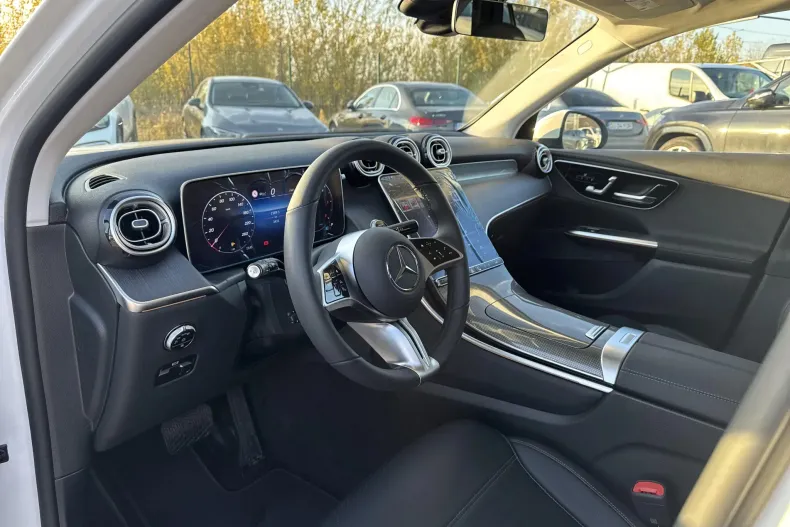 Mercedes-Benz GLC din 2025 cu 3.500 km - oferta MER156642 - foto 10