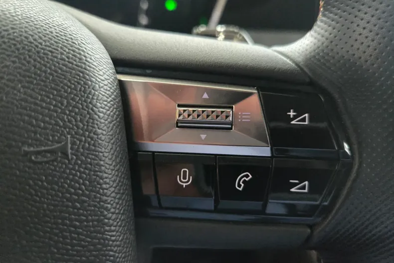 DS Automobiles DS 4 din 2022 cu 62.209 km - oferta DSA156654 - foto 15