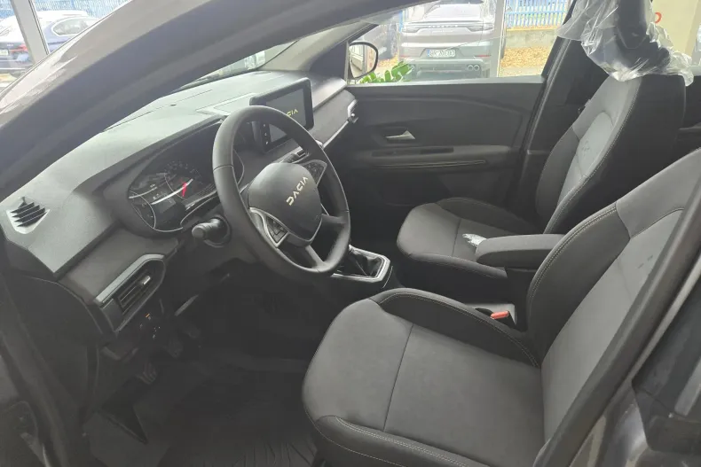 Dacia Sandero Stepway din 2025 cu 10 km - oferta DAC156656 - foto 4