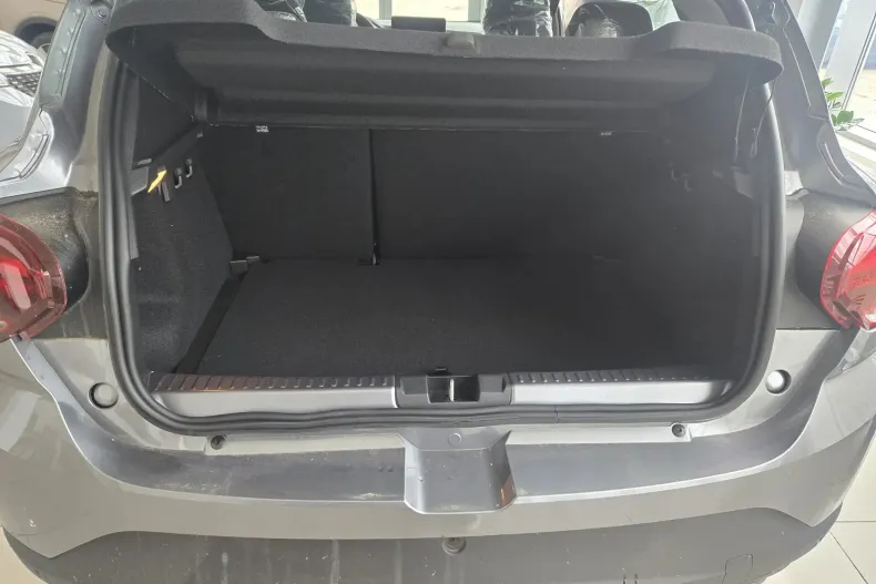 Dacia Sandero Stepway din 2025 cu 10 km - oferta DAC156656 - foto 8