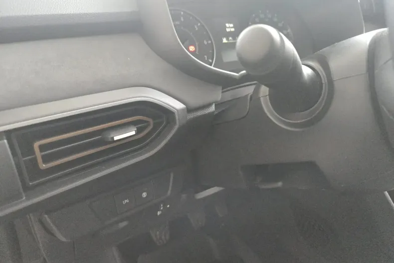 Dacia Sandero Stepway din 2025 cu 10 km - oferta DAC156656 - foto 12