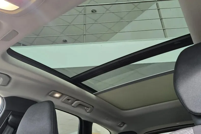 Volvo XC60 din 2023 cu 26.689 km - oferta VOL156657 - foto 8