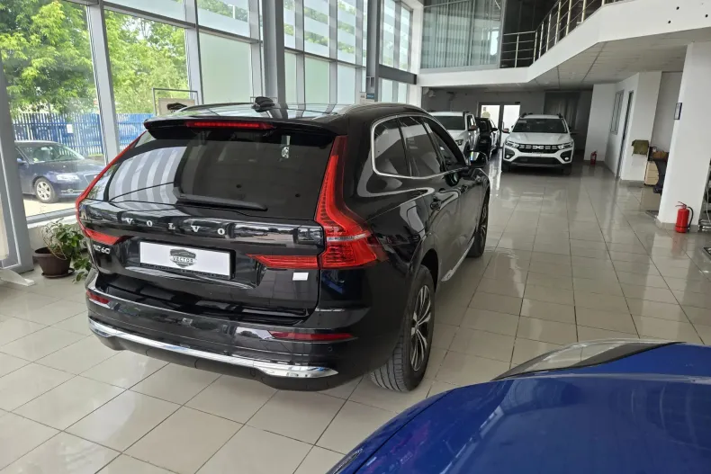 Volvo XC60 din 2023 cu 26.689 km - oferta VOL156657 - foto 12