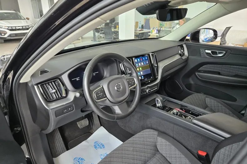 Volvo XC60 din 2023 cu 26.689 km - oferta VOL156657 - foto 17