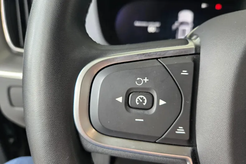 Volvo XC60 din 2023 cu 26.689 km - oferta VOL156657 - foto 18