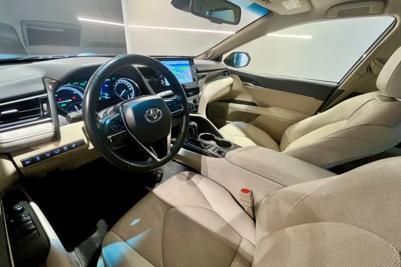 Toyota Camry din 2024 cu 110.000 km - oferta TOY156659 - foto 10