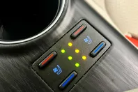 Toyota Camry din 2024 cu 110.000 km - oferta TOY156659 - foto 22