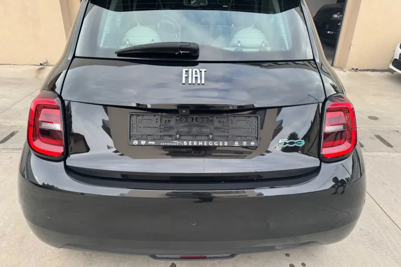 Fiat 500e din 2023 cu 9.200 km - oferta FIA156661 - foto 5