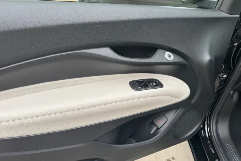 Fiat 500e din 2023 cu 9.200 km - oferta FIA156661 - foto 7