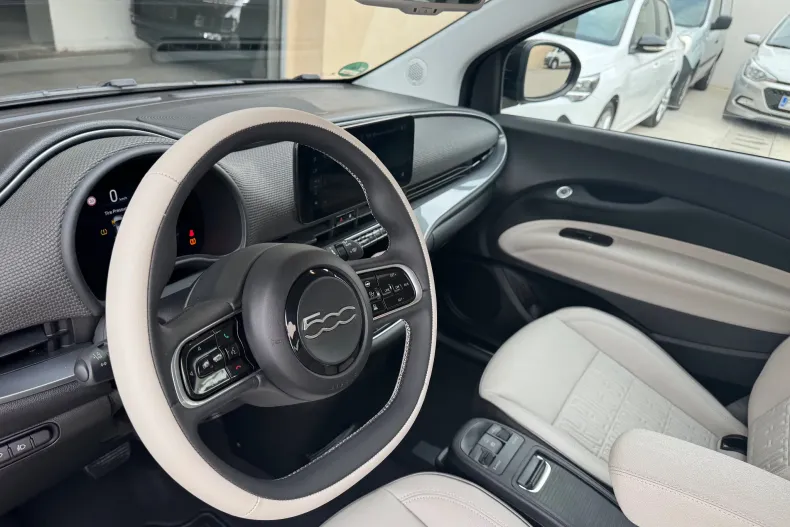 Fiat 500e din 2023 cu 9.200 km - oferta FIA156661 - foto 9