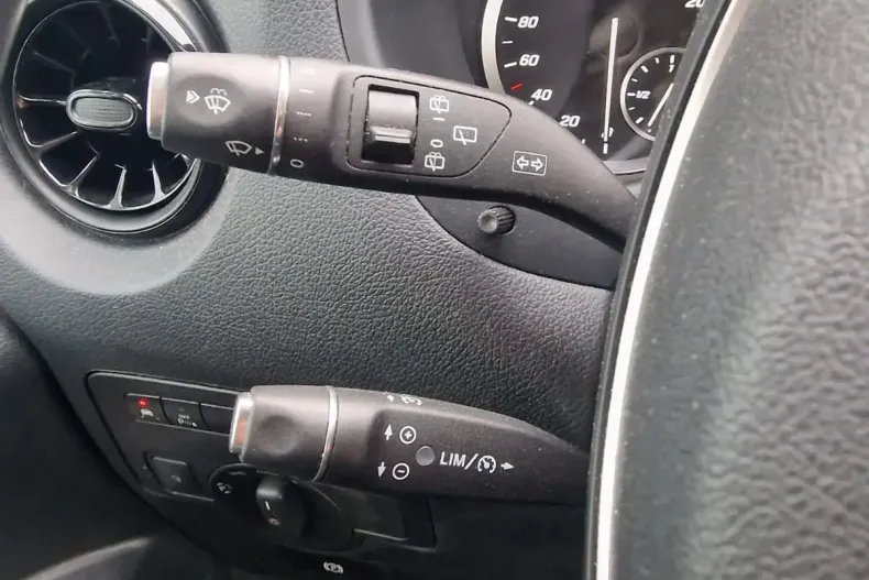 Mercedes-Benz Vito din 2022 cu 170.009 km - oferta MER156664 - foto 17