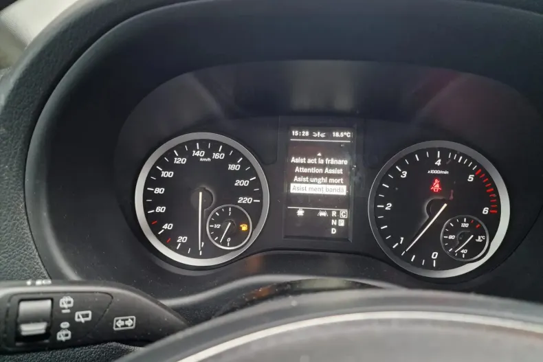 Mercedes-Benz Vito din 2022 cu 170.009 km - oferta MER156664 - foto 19