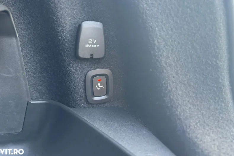 Volvo S90 din 2019 cu 137.650 km - oferta VOL156675 - foto 29