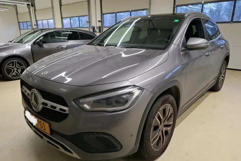 Mercedes-Benz GLA din 2021 cu 140.980 km - oferta MER156676 - foto 1