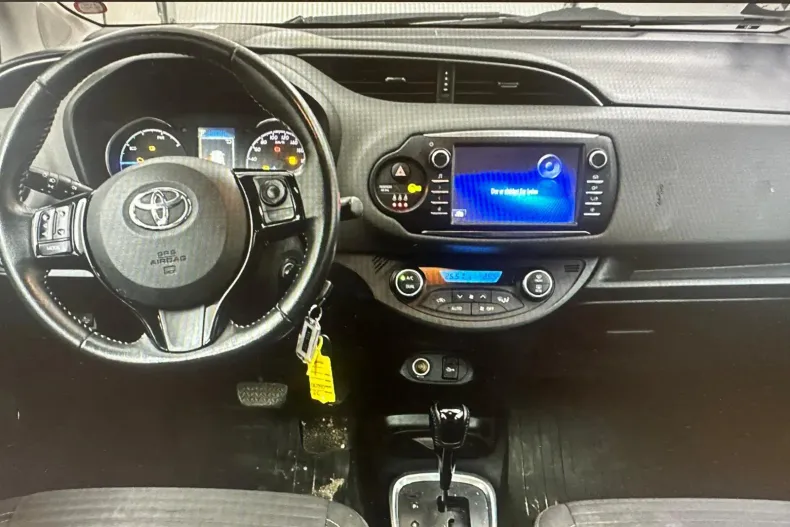 Toyota Yaris din 2019 cu 177.196 km - oferta TOY156680 - foto 4