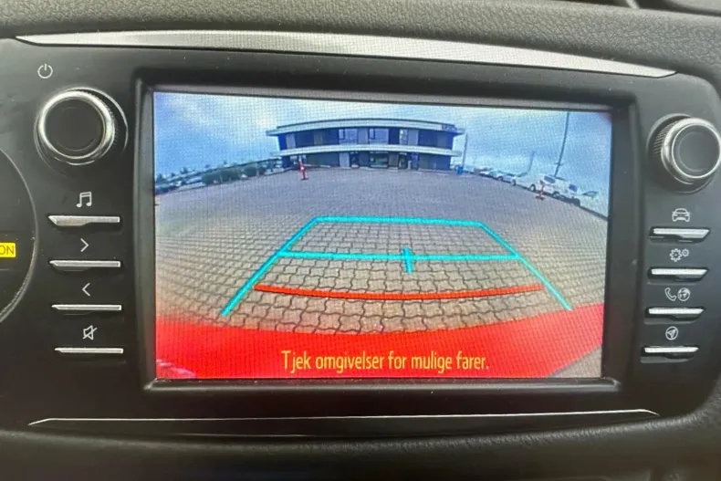 Toyota Yaris din 2019 cu 177.196 km - oferta TOY156680 - foto 6