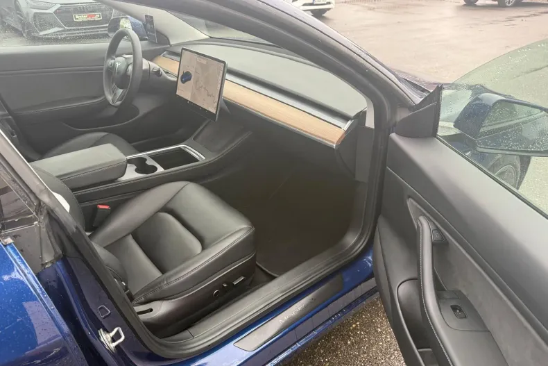 Tesla Model 3 din 2021 cu 53.359 km - oferta TES156681 - foto 5