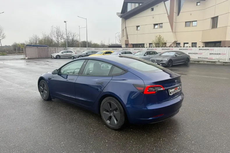 Tesla Model 3 din 2021 cu 53.359 km - oferta TES156681 - foto 8