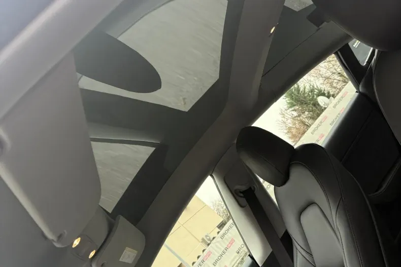 Tesla Model 3 din 2021 cu 53.359 km - oferta TES156681 - foto 17