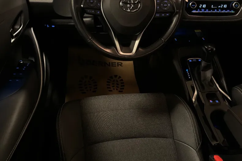 Toyota Corolla din 2021 cu 87.000 km - oferta TOY156683 - foto 19