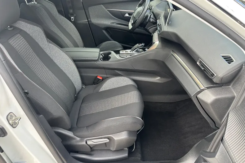 Peugeot 3008 din 2021 cu 149.900 km - oferta PEU156686 - foto 17