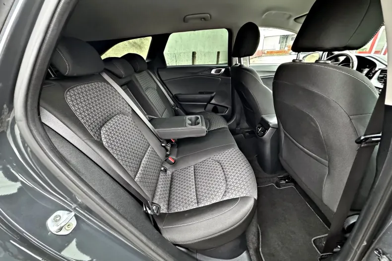 Kia Ceed din 2021 cu 175.264 km - oferta KIA156692 - foto 7