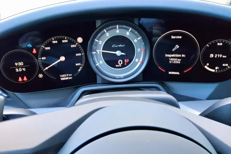 Porsche 911 din 2024 cu 10.560 km - oferta POR156696 - foto 6