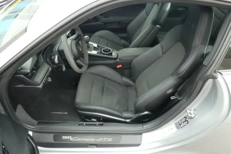 Porsche 911 din 2023 cu 3.000 km - oferta POR156697 - foto 10