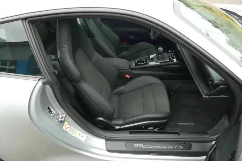 Porsche 911 din 2023 cu 3.000 km - oferta POR156697 - foto 13