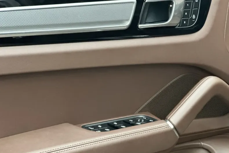 Porsche Cayenne din 2022 cu 34.900 km - oferta POR156707 - foto 20