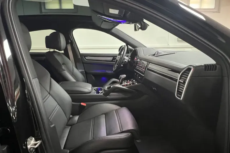 Porsche Cayenne din 2023 cu 47.884 km - oferta POR156709 - foto 19