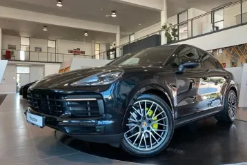 Porsche Cayenne din 2021 - oferta POR156710