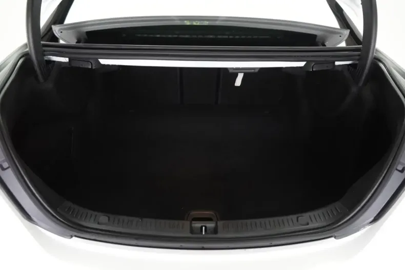 Mercedes-Benz E 300 din 2022 cu 98.000 km - oferta MER156712 - foto 18