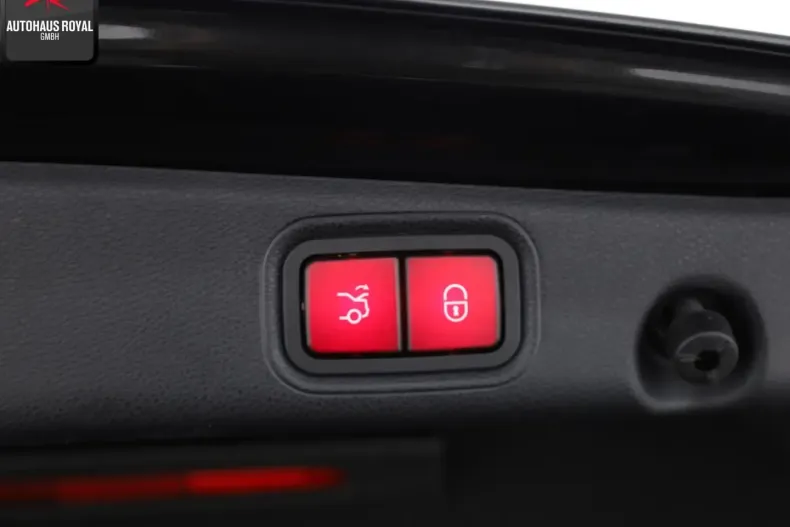 Mercedes-Benz E 300 din 2021 cu 94.041 km - oferta MER156713 - foto 13