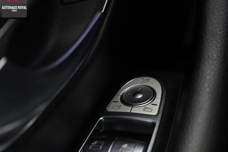 Mercedes-Benz E 300 din 2021 cu 94.041 km - oferta MER156713 - foto 17