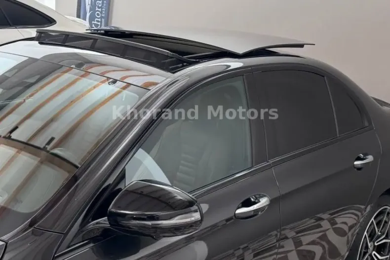 Mercedes-Benz E 300 din 2021 cu 90.000 km - oferta MER156714 - foto 31