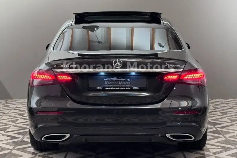 Mercedes-Benz E 300 din 2021 cu 90.000 km - oferta MER156714 - foto 32