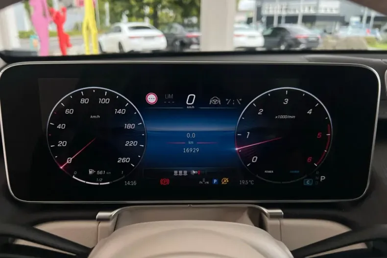 Mercedes-Benz S 450 din 2023 cu 17.016 km - oferta MER156719 - foto 11