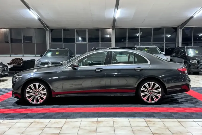 Mercedes-Benz E 400 din 2023 cu 21.000 km - oferta MER156721 - foto 8