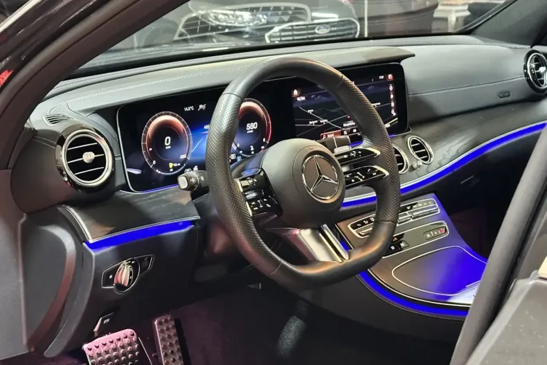 Mercedes-Benz E 400 din 2023 cu 21.000 km - oferta MER156721 - foto 12