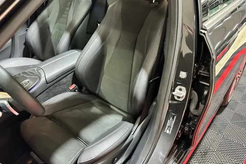 Mercedes-Benz E 400 din 2023 cu 21.000 km - oferta MER156721 - foto 13