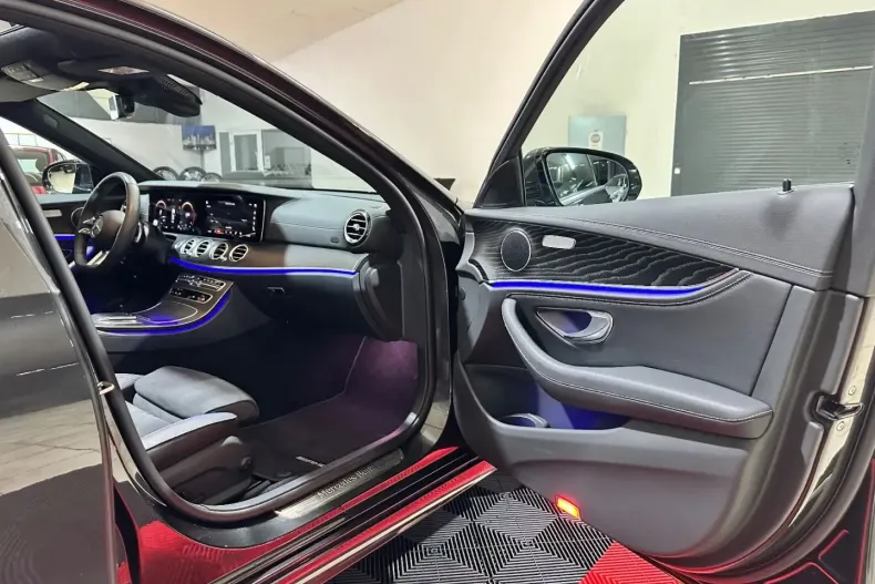 Mercedes-Benz E 400 din 2023 cu 21.000 km - oferta MER156721 - foto 23