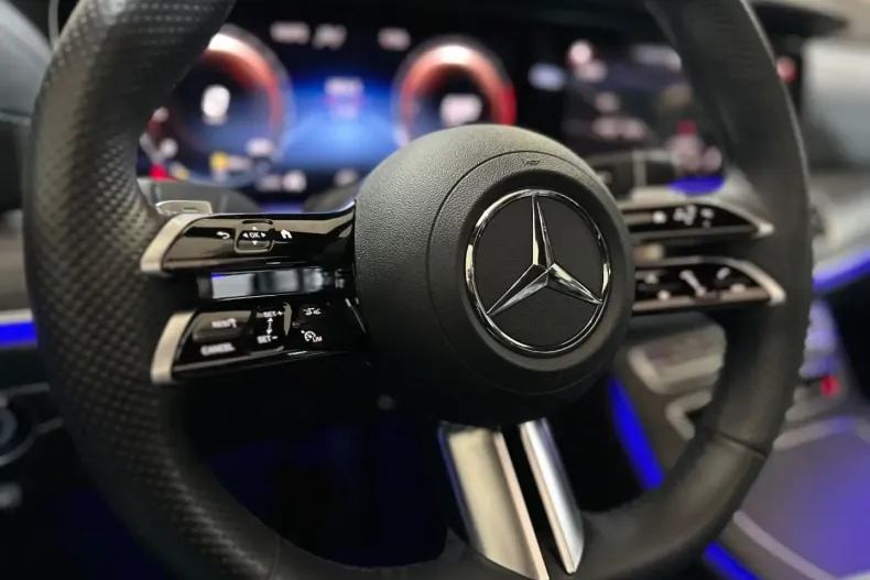 Mercedes-Benz E 400 din 2023 cu 21.000 km - oferta MER156721 - foto 29