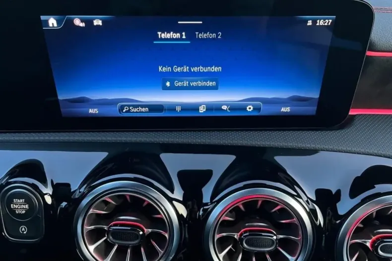 Mercedes-Benz CLA 200 din 2024 cu 15.000 km - oferta MER156723 - foto 23