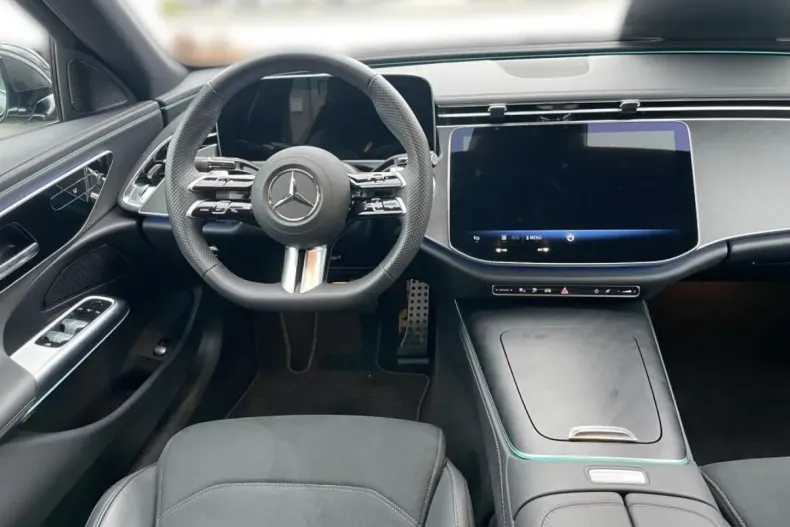 Mercedes-Benz E 300 din 2024 cu 11.022 km - oferta MER156724 - foto 9