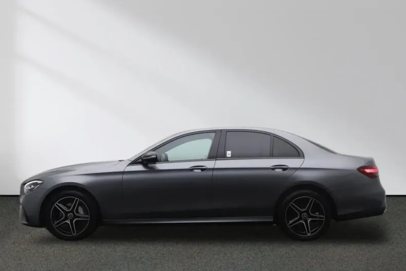 Mercedes-Benz E 300 din 2022 cu 75.612 km - oferta MER156725 - foto 2