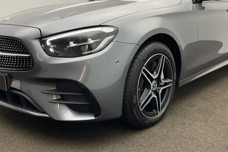 Mercedes-Benz E 300 din 2022 cu 75.612 km - oferta MER156725 - foto 5