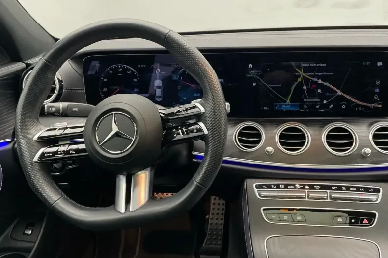 Mercedes-Benz E 300 din 2022 cu 75.612 km - oferta MER156725 - foto 7