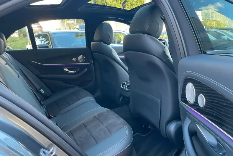 Mercedes-Benz E 300 din 2021 cu 46.800 km - oferta MER156726 - foto 11